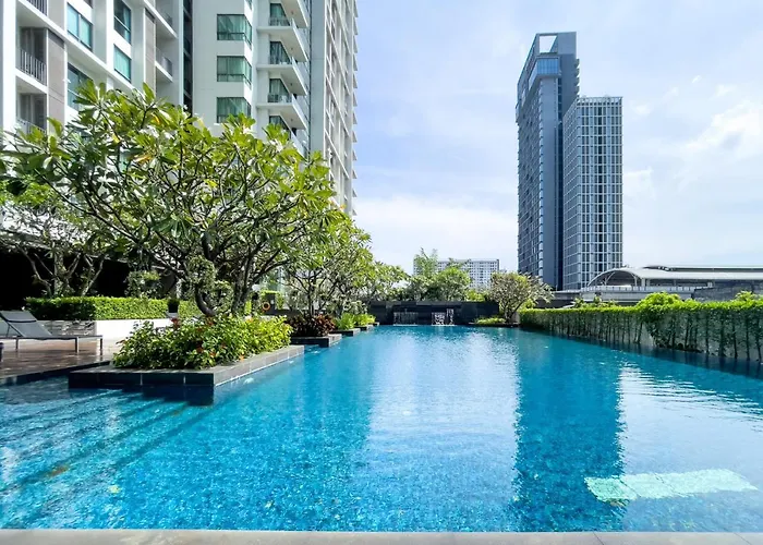 Near Bts L Sukhumvit L Pool And Garden L Sontana شقة