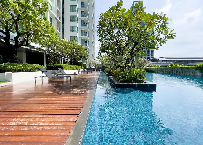 Near Bts L Sukhumvit L Pool And Garden L Sontana بانكوك