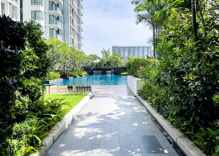 Near Bts L Sukhumvit L Pool And Garden L Sontana