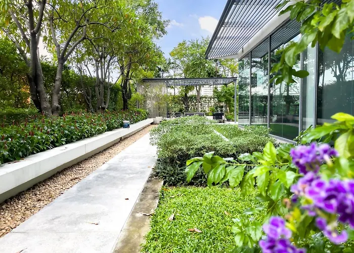 Near Bts L Sukhumvit L Pool And Garden L Sontana شقة